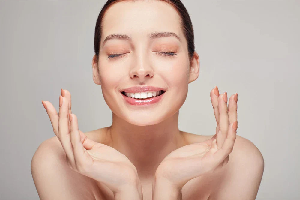 Molecule Hyaluronic Acid: Derinlemesine Nem ve Cilt Dolgunluğu